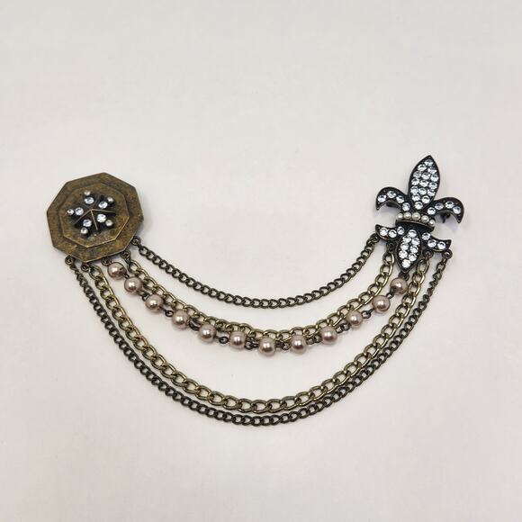 Fleur de Lis Shield  Brass Tone Sweater Brooch Pin Multi Chain Accent Rhinestone - Picture 1 of 5